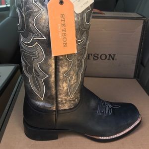 Stetson women’s boots size 8.5